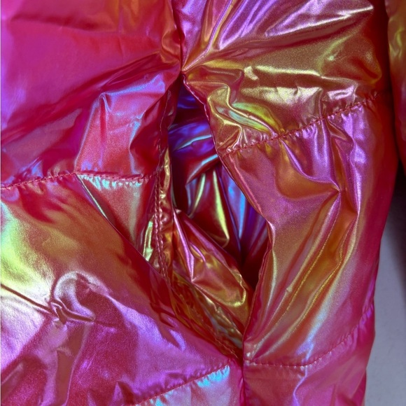 💥12/3 HOST PICK!💥 NWT Jodifl Holographic Pink and Yellow Puffer Jacket S - Picture 8 of 10